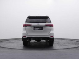 Toyota Fortuner VRZ 2016 - DP MINIM ATAU BUNGA 0% - BISA TUKAR TAMBAH 4