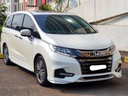 Km35rb Honda Odyssey Prestige 2.4 2018 sunroof putih pajak panjang cash kredit proses bisa dibantu