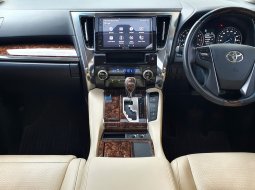 Dp120 jtan Toyota Alphard 2.5 G A/T 2020 hitam atpm km40rban cash kredit proses bisa dibantu 12