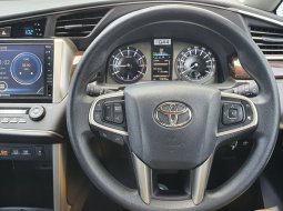 Km10rb Toyota Kijang Innova V 2022 bensin hitam cash kredit proses bisa dibantu 13