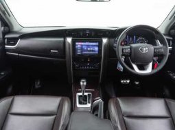 Toyota Fortuner G 2016 Abu-abu|Dp 30 Juta Dan Angsuran 6 Jutaan| 6
