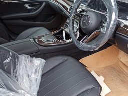 Mercedes-Benz C-Class C 200 ava facelift 2023 4