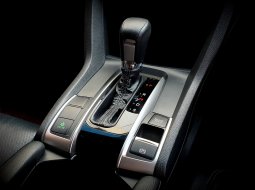 Dp50jt Honda Civic ES sedan turbo 2018 abu km29rban cash kredit proses bisa dibantu 7