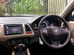 Honda HR-V S 2015 3