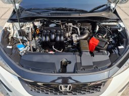 Honda City Hatchback New  City RS Hatchback CVT 2022 Putih Pajak Panjang 13