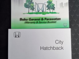 Honda City Hatchback New  City RS Hatchback CVT 2022 Putih Pajak Panjang 12