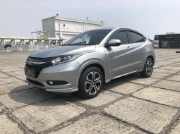 Honda HR-V 1.8L Prestige 2016, Silver, KM 53rba Siap Pakai 4