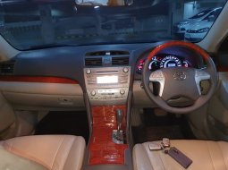 Toyota Camry 2.4 V Matic 2010 unit siap pakai 11
