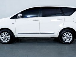 Toyota Kijang Innova V A/T Gasoline 2016 4