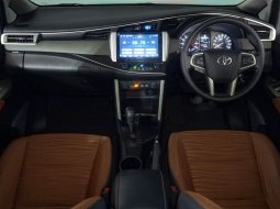 Toyota Kijang Innova V A/T Gasoline 2016 14