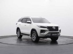 Toyota Fortuner 4×2 2.4 VRZ AT 2021 Putih| DP 50 JUTA DAN ANGSURAN 10 JUTAAN |