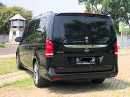Mercedes-Benz V-Class V 260 2019 Hitam 3