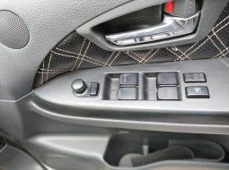 Suzuki SX4 X-Over 2010 tangan pertama 2