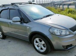 Suzuki SX4 X-Over 2010 tangan pertama 3