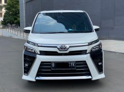 Toyota Voxy 2.0 A/T 2018 TERMURAH SIAP PAKAI 2