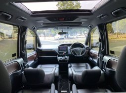 Toyota Voxy 2.0 A/T 2018 TERMURAH SIAP PAKAI 7