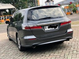 Honda Odyssey 2.4 2012 Abu-abu 6