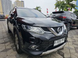 Nissan X-Trail 2.5 2018 Hitam 2