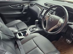 Nissan X-Trail 2.5 2018 Hitam 9