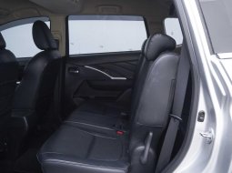 Nissan Livina VL AT 2019 Silver 8