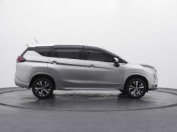 Nissan Livina VL AT 2019 Silver 9