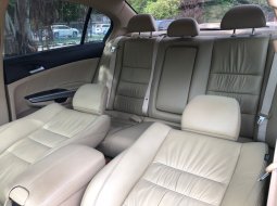 Honda Accord 2.4 VTi-L 2011 Hitam 8