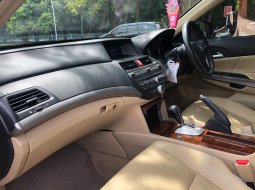 Honda Accord 2.4 VTi-L 2011 Hitam 10