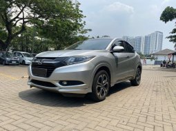 Honda HR-V 1.8L Prestige CVT AT Matic 2015 Silver