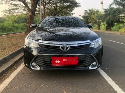 Toyota Camry V 2015