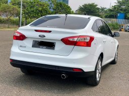 Ford Focus Titanium 2013 Putih 6