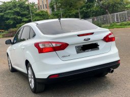 Ford Focus Titanium 2013 Putih 5