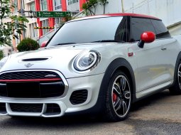 MINI Cooper John Cooper Works 2018 silver km 10rb pajak panjang cash kredit proses bisa dibantu 3