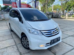 Honda Freed PSD 2014 istimewah