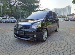 Toyota NAV1 2.0 V AT Matic 2013 Hitam Istimewa