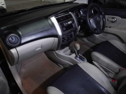 Nissan Grand Livina XV 2014 SUV 5
