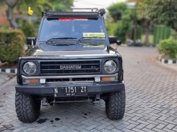 Daihatsu Taft Hiline 2.8 NA 1993 no minus 1