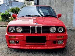BMW 3 Series 318i 1989 merah 2