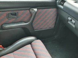 BMW 3 Series 318i 1989 merah 19
