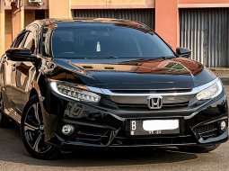 Honda Civic 1.5L Turbo 2018 es sedan hitam km38ribuan dp 66 jt saja cash kredit proses bisa dibantu 1