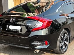 Honda Civic 1.5L Turbo 2018 es sedan hitam km38ribuan dp 66 jt saja cash kredit proses bisa dibantu 6