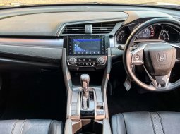 Honda Civic 1.5L Turbo 2018 es sedan hitam km38ribuan dp 66 jt saja cash kredit proses bisa dibantu 15