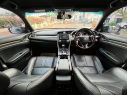 Honda civic hb e turbo hatchback 2018 hitam pajak panjang km52rban cash kredit proses bisa dibantu 7