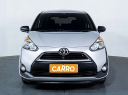 Toyota Sienta V MT 2018 1