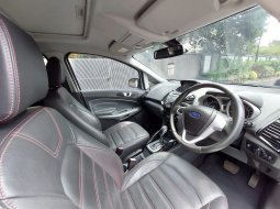 Ford EcoSport Titanium 2015 SUV 8