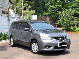 Nissan Grand Livina XV 2013 Abu-abu