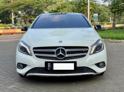 Mercedes-Benz A-Class A 200 1