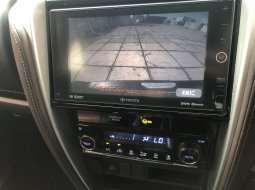Toyota Fortuner 2.7 SRZ AT 2017, Coklat, KM 90rban, Siap Pakai 18