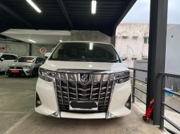 Toyota Alphard 2.5 G A/T Putih