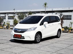 Honda Freed PSD 2012 Putih 1