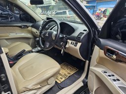 Mitsubishi Pajero Exceed 2.5 AT ( Matic ) 2013 Hitam Model 2014  Siap Pakai 8